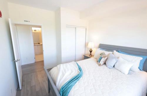 Mount Pleasant Apartment | Luxurious Condo Apartment 2BRs-1BAs-1Office with free parking