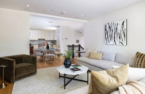 North Brookline House | Luxurious condo in the heart of Coolidge Corner !
