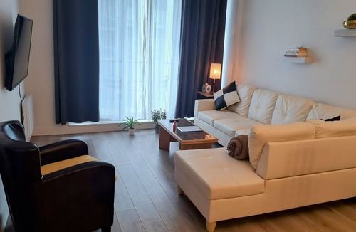Laval Condo | Luxurious Condo w/Gym, Pool, Rooftop Terrasses