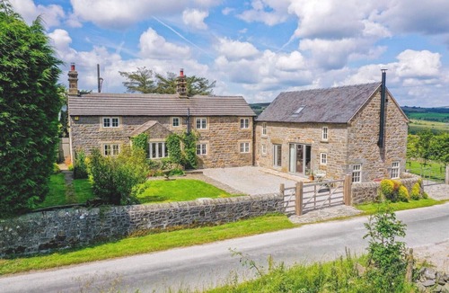 Longnor House | Luxurious Converted Barn with Stunning Views, Log Burner & Roll Top Bath