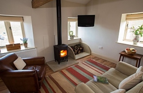 Leyburn Cottage | Luxurious Converted Bothy/Barn In an Idyllic Setting