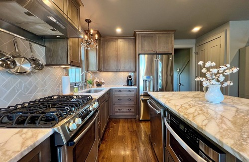 Mount Vernon Cottage | Luxurious Cottage on a Private Island on the Tennessee River