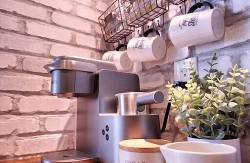 St. Charles House | Luxurious couples retreat just steps from Historic Main Street in St. Charles!