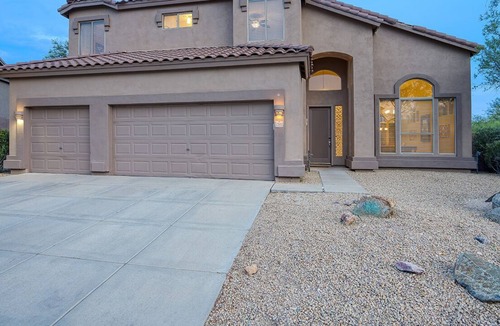 Las Sendas House | Luxurious Desert Retreat with plenty of room for the entire family!