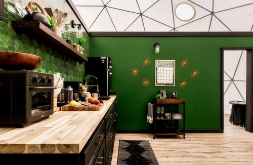Robbins House | Luxurious Dome Surrounded by Nature for a Unique Romantic Escape near Brimstone and Big South Fork in Tennessee