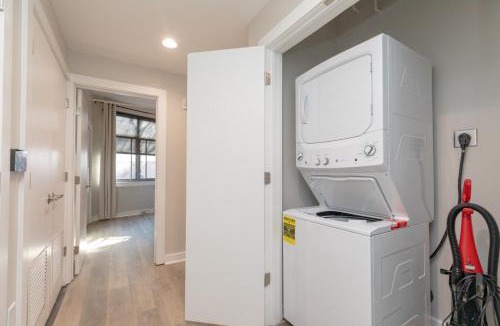 Rolling Mill Hill House | Luxurious Downtown 2 bedroom 2 bath with views 1M