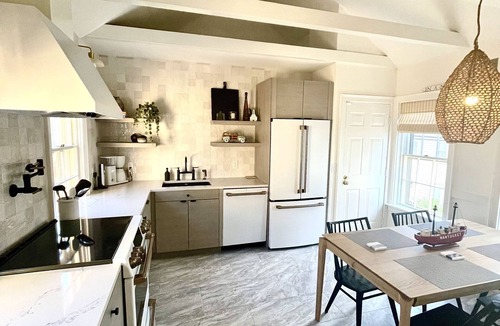 Brant Point Condo | Luxurious Downtown ACK condo within steps to it all!