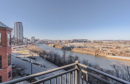 Rolling Mill Hill Condo | Luxurious Downtown Corner 2bd2bth-City/River-#320