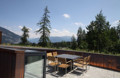 Flims Apartment | Luxurious duplex apartment with 4 bedrooms available for a max. 8 persons.
