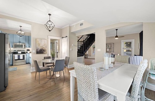 Palm Harbor House | Luxurious Escape Sleeps 10 with Private Pool & Spa