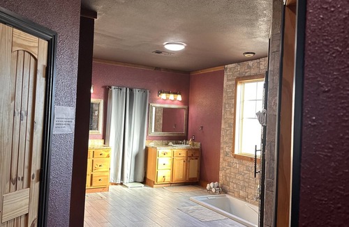 Gober Other | Luxurious farm house! 5-bed, 4 bath, with pool.