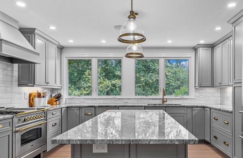 Rhinebeck House | Luxurious Farmhouse on 40 Acres