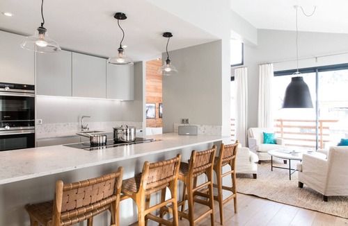 Chamonix-Mont-Blanc Apartment | Luxurious Apartment with Access to Spa