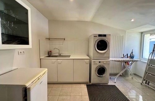L'Isle-sur-la-Sorgue Apartment | Luxurious apartment in the heart of the old town of Isle sur la Sorgue
