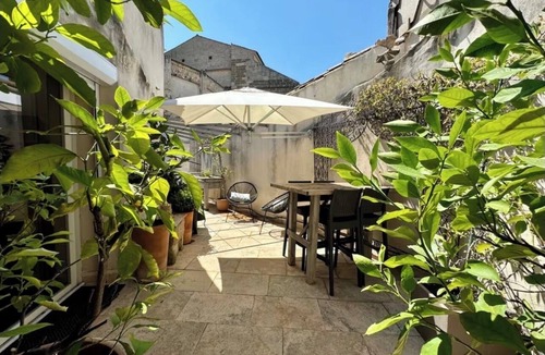 L'Isle-sur-la-Sorgue Apartment | Luxurious apartment in the heart of the old town of Isle sur la Sorgue