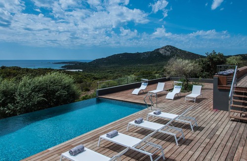 Pianotolli-Caldarello Villa | Luxurious villa Meremaki