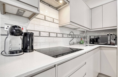 Southfields House | Luxurious Getaway 3BR 3BA House