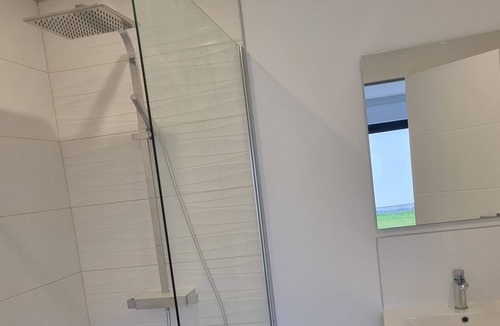 Le Landin House | Luxurious getaway, calm & comfort