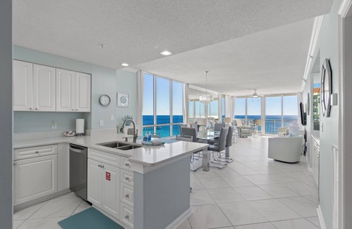 Navarre Beach Condo | Luxurious Gulf-front Condo, Heated Pool, Spa/Gym