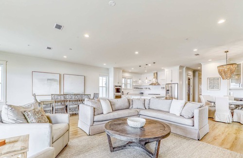 Orange Beach House | Luxurious Gulf-front home w private plunge pool, steps from the beach