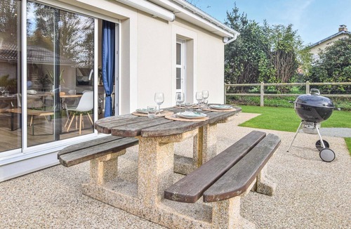 Angerville-l'Orcher House | Luxurious home in Angerville-l'Orcher with WiFi