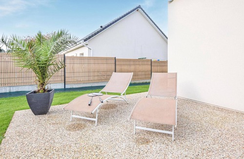 Angerville-l'Orcher House | Luxurious home in Angerville-l'Orcher with WiFi
