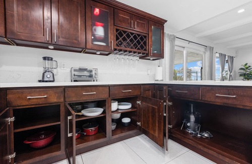 Hacienda Heights House | Luxurious Hacienda - Pickleball, Pool, & Jacuzzi