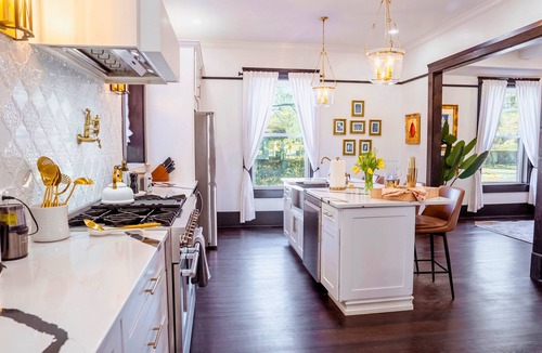 St. Elmo Improvement League House | Luxurious Historic 4 level home in St Elmo