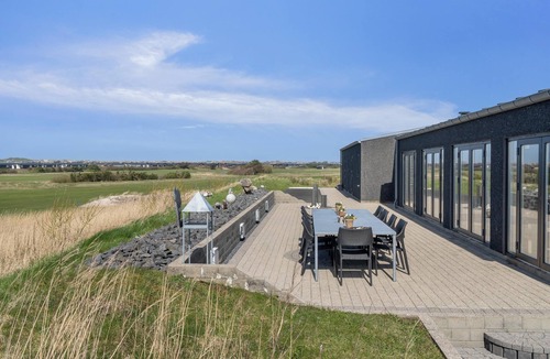 Lodbjerg Hede Cottage | Luxurious holiday home with sauna and 5-person outdoor spa -1018