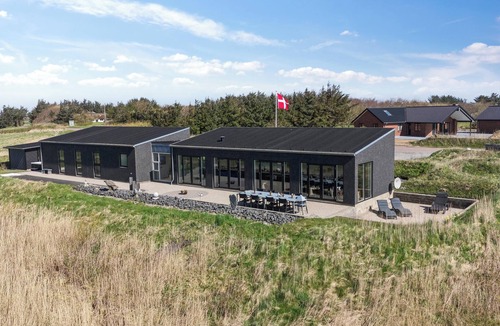 Lodbjerg Hede Cottage | Luxurious holiday home with sauna and 5-person outdoor spa -1018