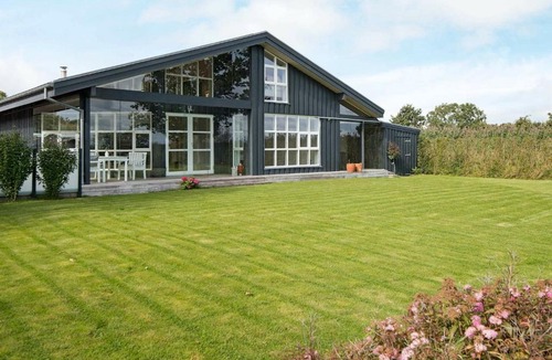 Odder House | Luxurious Holiday Home in Jutland With Private Jacuzzi