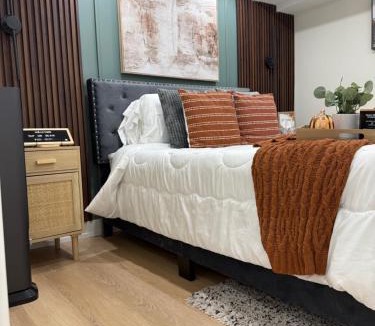 Pickering Apartment | Luxurious Home Away From Home