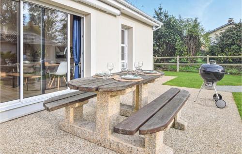 Angerville-l'Orcher House | Luxurious Home In Angerville-L'orcher With Wifi