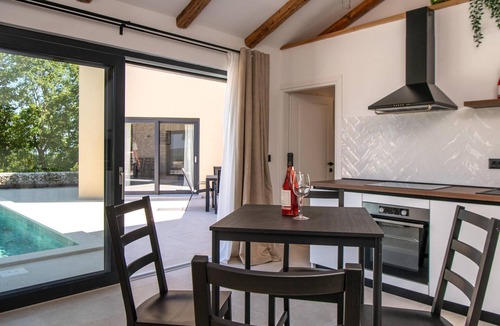 Bartici House | Luxurious home in Bartici with sauna
