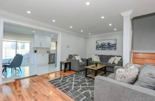 Lisgar Apartment | Luxurious Home in Mississauga