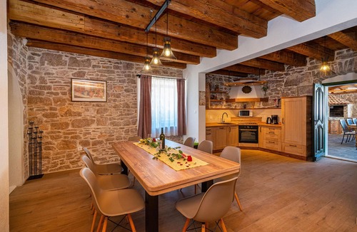 Drage House | Luxurious home in Drage
