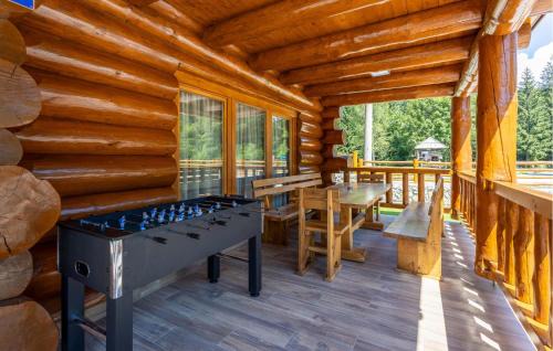 Sarsoni House | Luxurious Home In Fuzine With Sauna