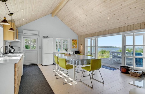 Fejrup House | Luxurious home in Knebel with house sea view