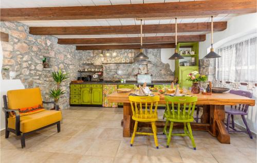 Nenadici House | Luxurious Home In Malinska With Wifi