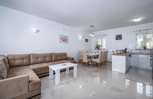 Plomin House | Luxurious home in Plomin