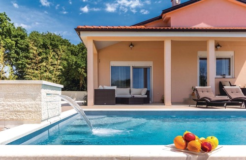 Sisan House | Luxurious home in Pula