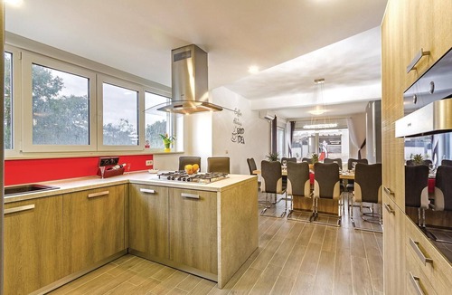 Sisan House | Luxurious home in Pula