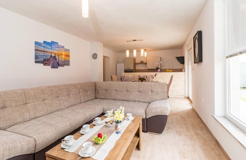 Skatari House | Luxurious home in Pula