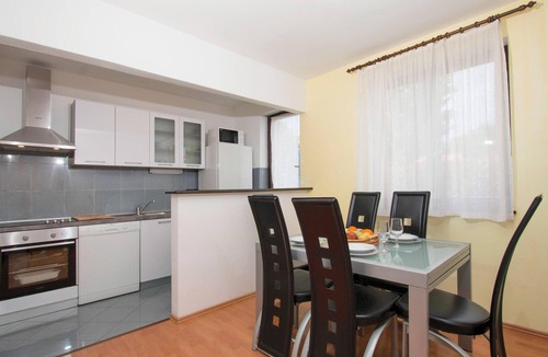 Valdebek House | Luxurious home in Pula with private swimming pool, can be inside or outside