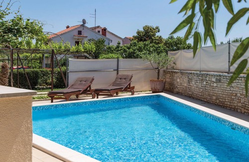 Valdebek House | Luxurious home in Pula with private swimming pool, can be inside or outside