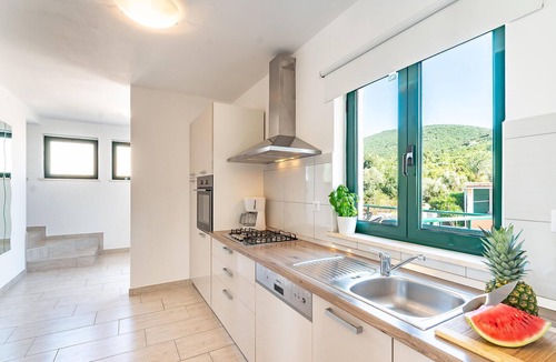 Kneza House | Luxurious home in Pupnat