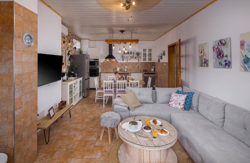 Rakotule House | Luxurious home in Rakotule