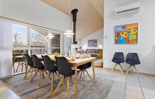 Strandby House | Luxurious Home In Strandby With Sauna