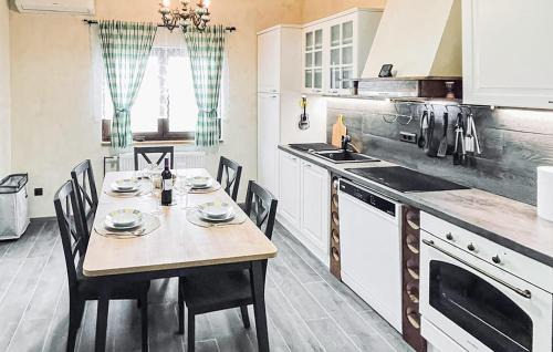Cabar House | Luxurious Home In Trsce With Sauna