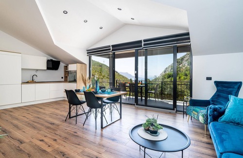 Trstenik House | Luxurious home in Trstenik